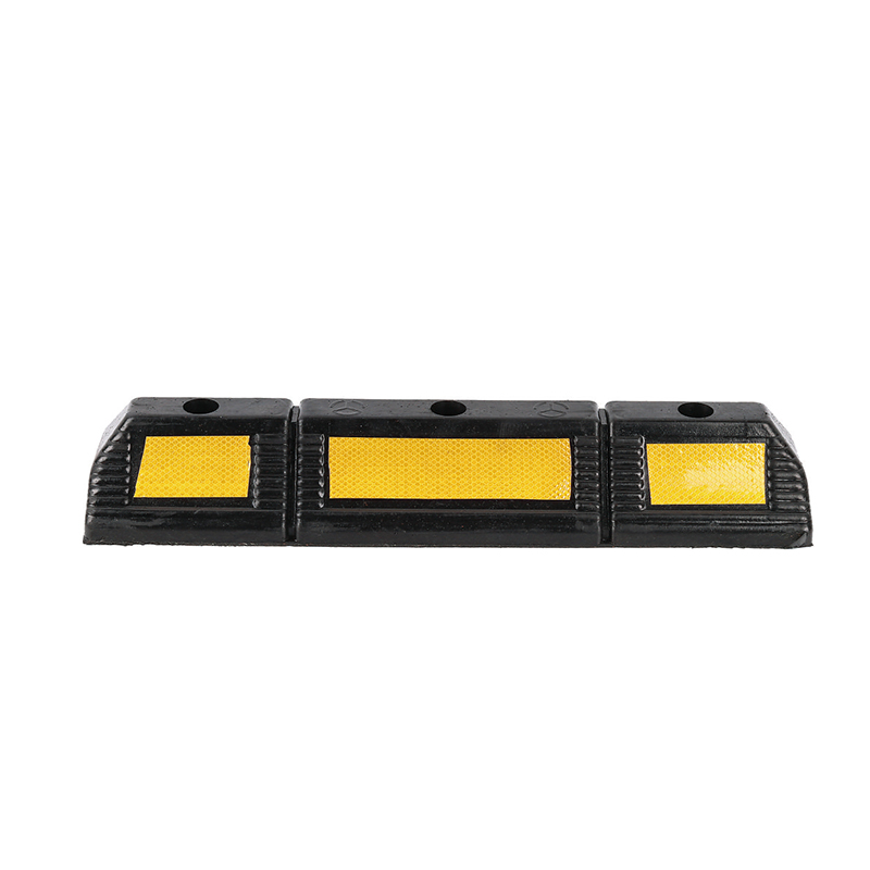 PS028 ตัวกั้นที่จอดรถ