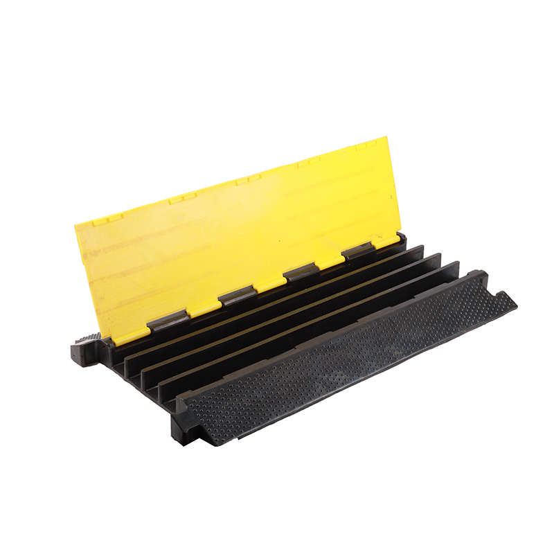 SH024-4B ยางกันน้ำกลางแจ้งเกรดอุตสาหกรรมและตัวป้องกันสายเคเบิลพลาสติก